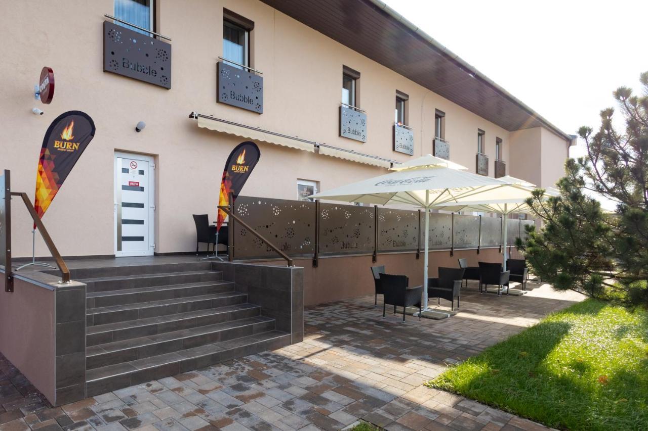 Bubble Hotel Es Rendezvenykoezpont Zalaegerszeg Exterior photo